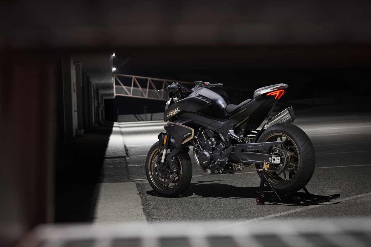 800NK | CFMOTO Argentina